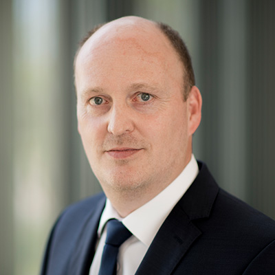 Helmut Lehr ist Diplom-Finanzwirt (FH), Steuerberater und freier Mitarbeiter bei der DLF Treuhand Steuerberatungsgesellschaft aus Mainz